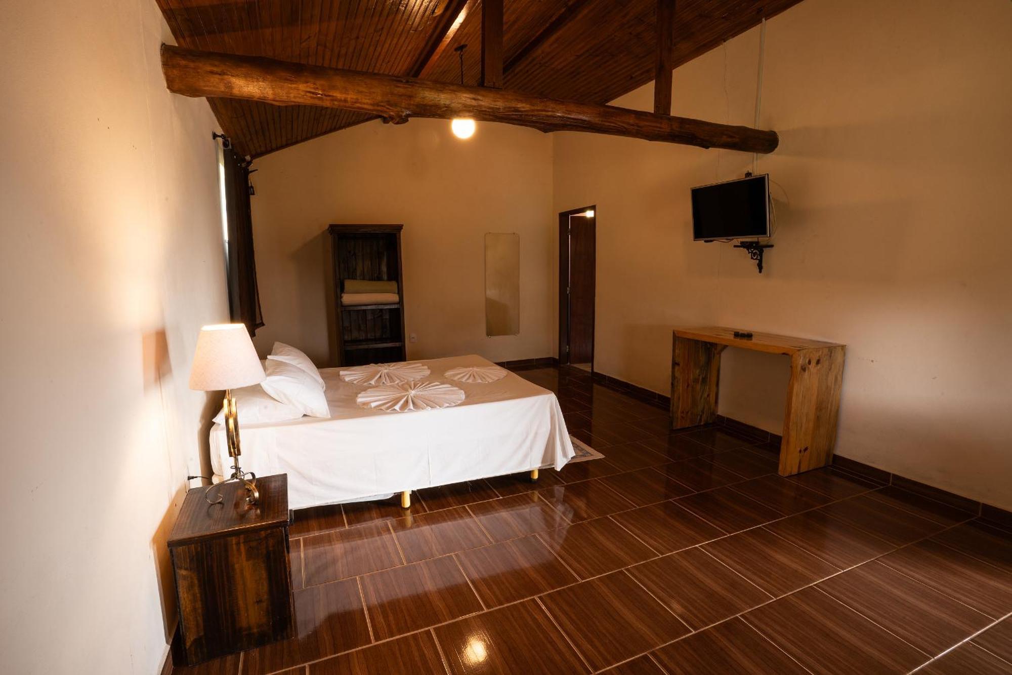 Hotel Alpha Ville Chales Conceição da Ibitipoca Екстериор снимка